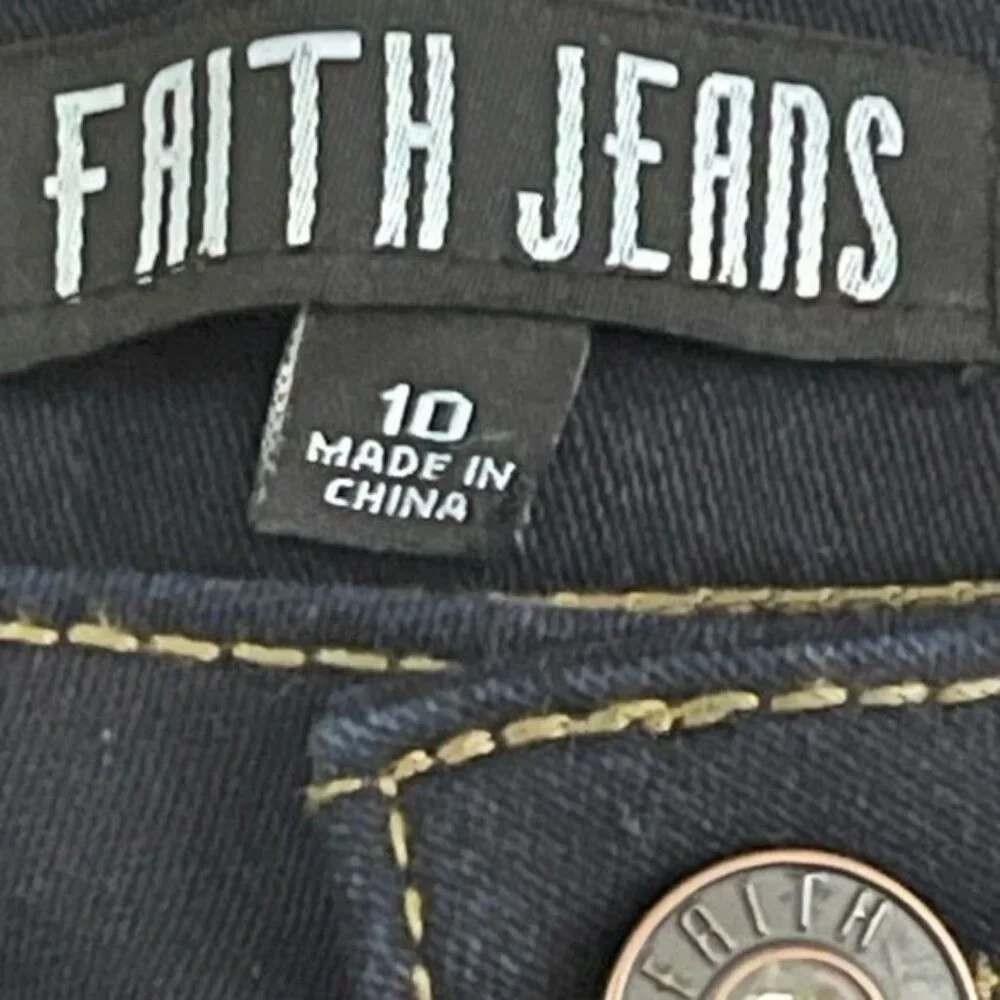 Faith Jeans Women's Hi-Rise Short Stud Shine size 10" - Picture 11 of 11